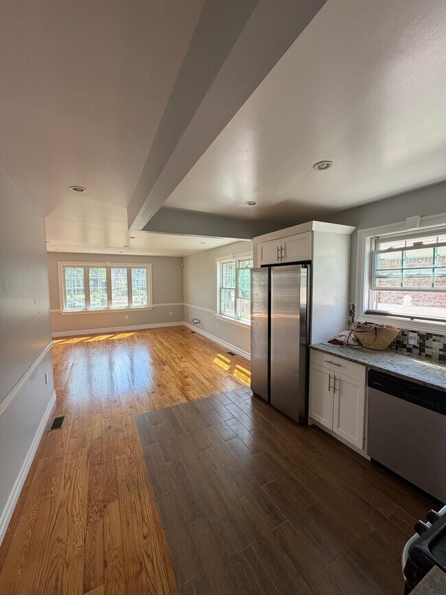 Photo - 45-46-46 149th St