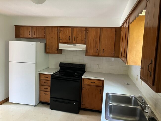 Building Photo - 774 W Union St Unit 9 Rental