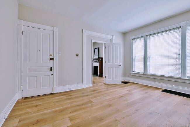 Living room - 3641 Edwards Rd Unit #1