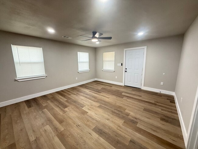 Photo - Beautiful Bungalow