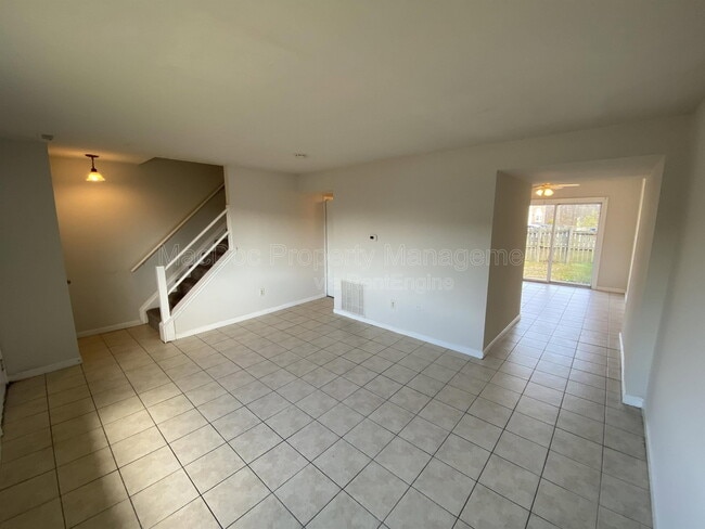 Photo - 623 Anvil Rd