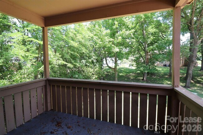 Photo - 1472 Riverwood Ct