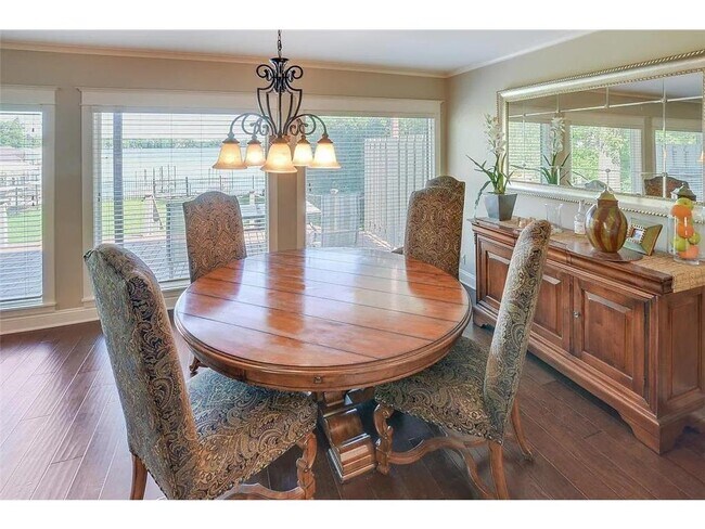 Photo - 16926 Grays Bay Blvd