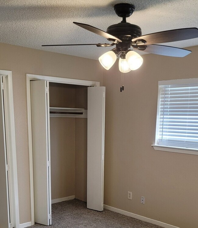 Photo - 11001 Sherry Ln