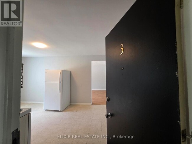 Photo - 362 Grey St Unit 3
