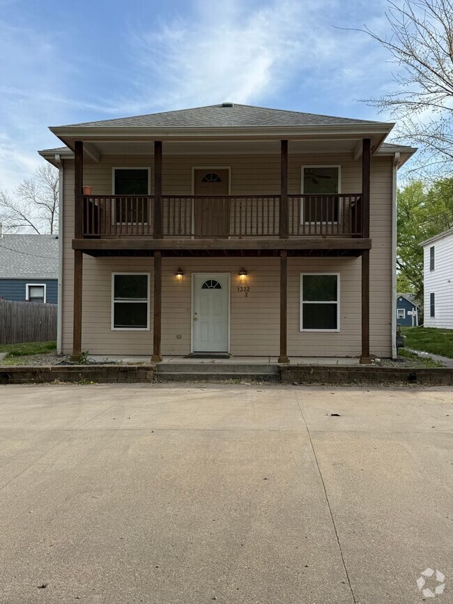 Building Photo - 1322 Colorado St Unit 2 Rental