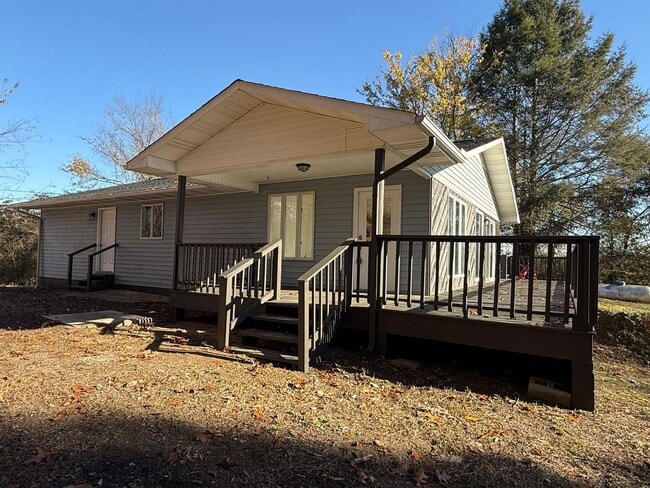 Photo - Newly renovated 3 Bedroom 3 Bathroom Home ...