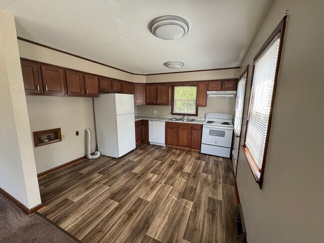 Photo - 586 Hutchens Rd Unit A