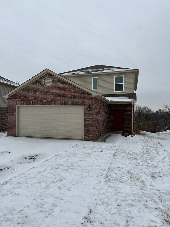 Photo - *Pre-leasing* Three Bedroom | Two and a Ha...