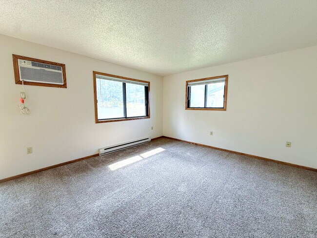 Photo - 2804 Edgewood Dr