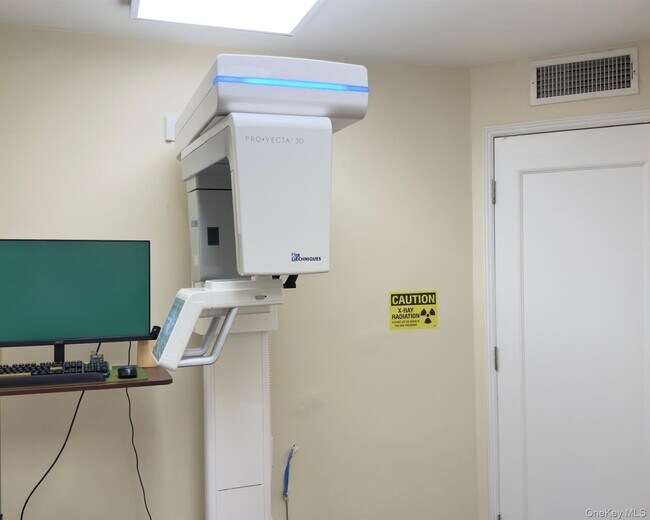 Photo - 333 E 34th St