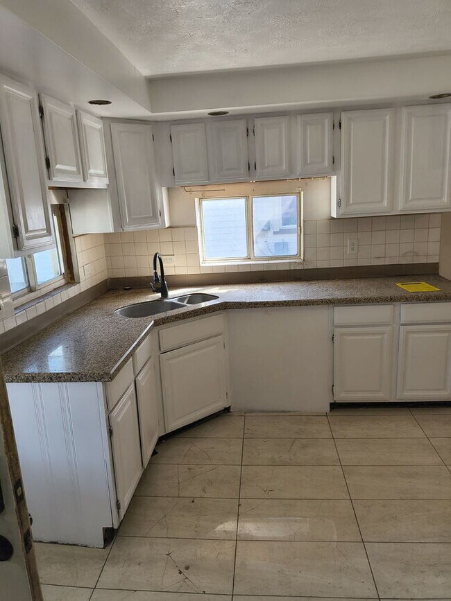 Photo - 7425 Harvard Ave