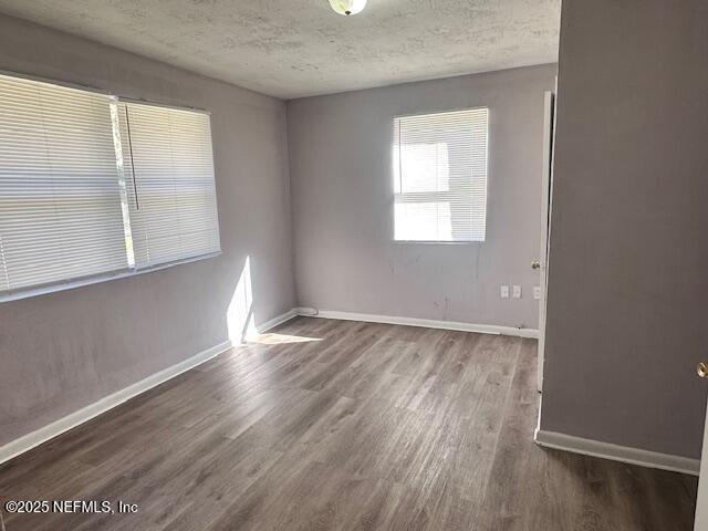 Photo - 2604 Larsen Rd