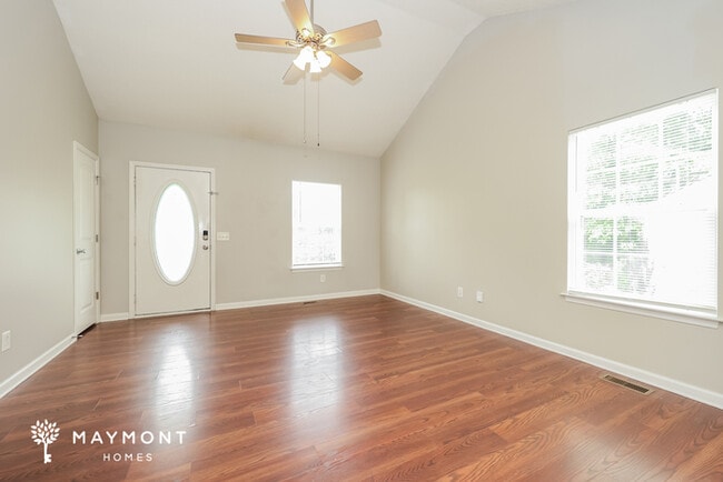 Photo - 110 Meadow St