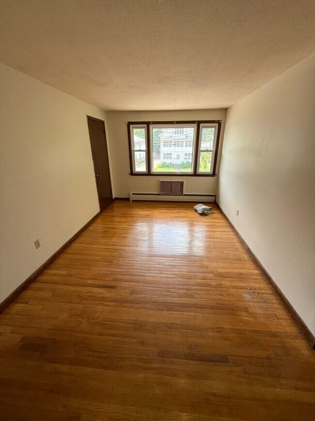 372 Park St Unit #7
