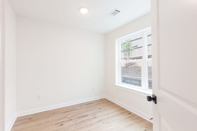 Photo - $500 Move In Special: Newly Constructed 3/...