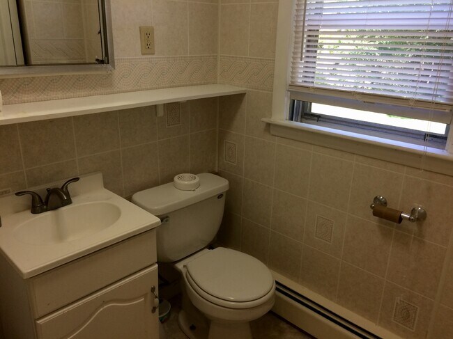 Photo - 12 Griffin Rd Unit Trish