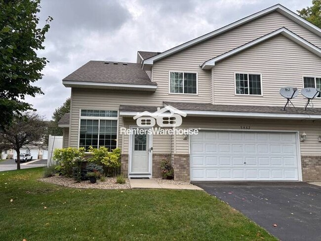 Building Photo - Rare Opportunity, Move Now into 2 bed 1.5 ...