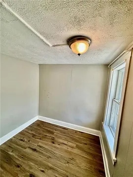 Photo - 89 N Main St