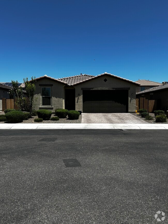 Building Photo - 18020 W Orchid Ct Rental