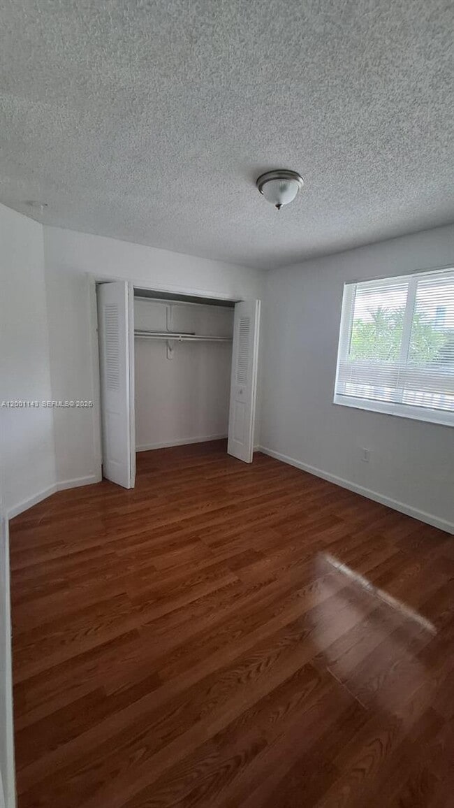 Photo - 6950 Miami Gardens Dr Unit 2-201
