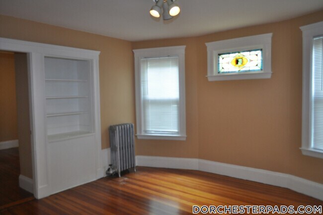Photo - 105 Draper St Unit 2