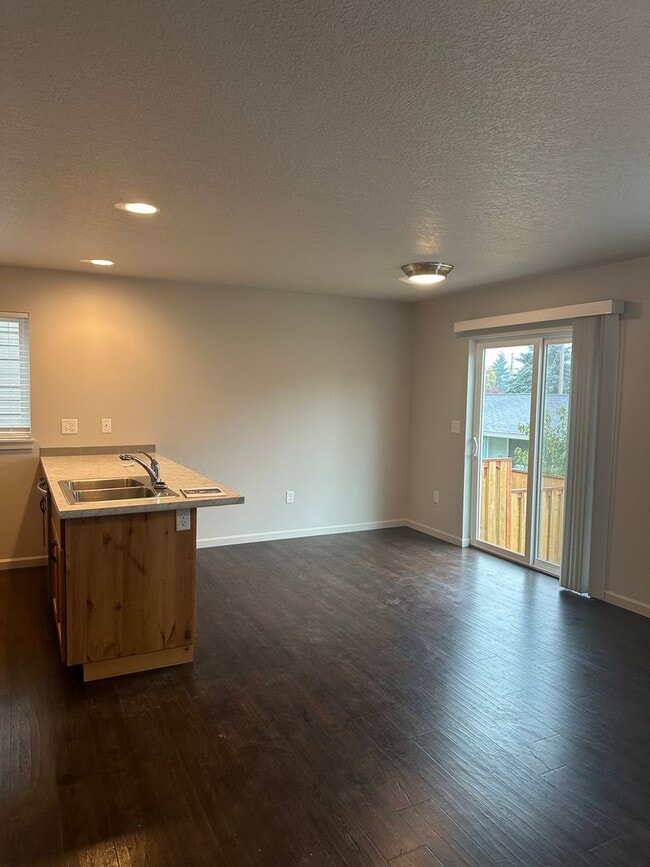 Photo - Available now! 3 bedroom ~ 2.5 Bathroom stylish home in Adair Village!