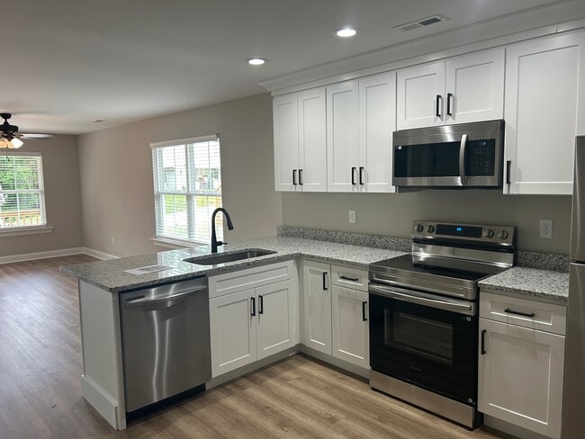 Photo - 302 Warrenfells St Unit 907 Thompson Street