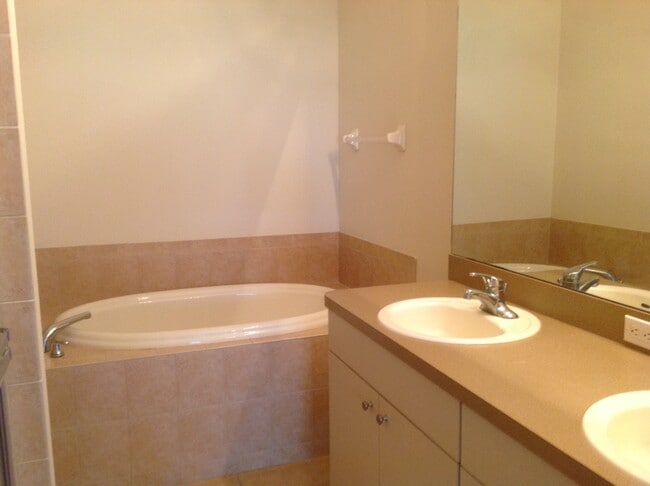 Photo - 2533 Stanhope Dr