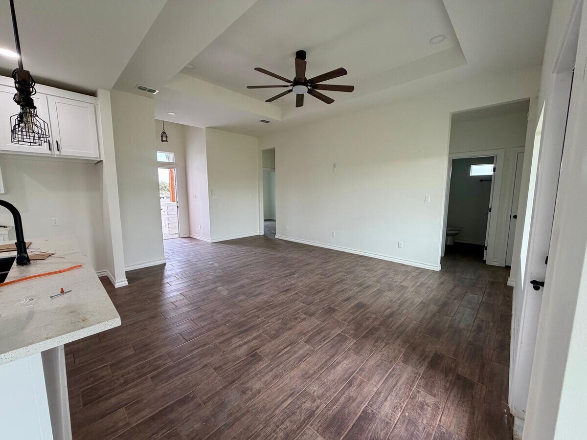 Photo - 2007 Peace Dr