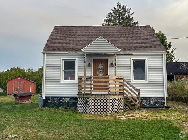 Building Photo - 7836 Oak St Rental