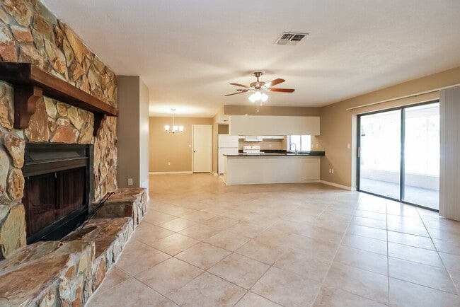 Photo - 1266 Bentley Ave