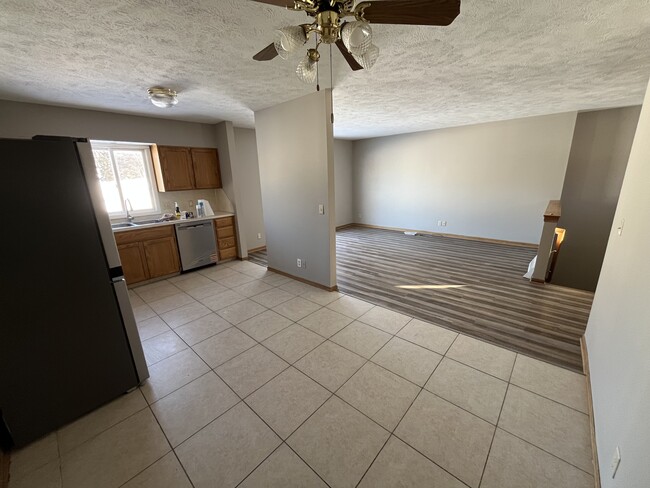 Photo - 505 Michael Dr