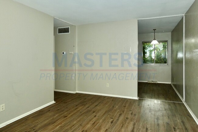 Photo - 5765 Steffens Ave Unit B