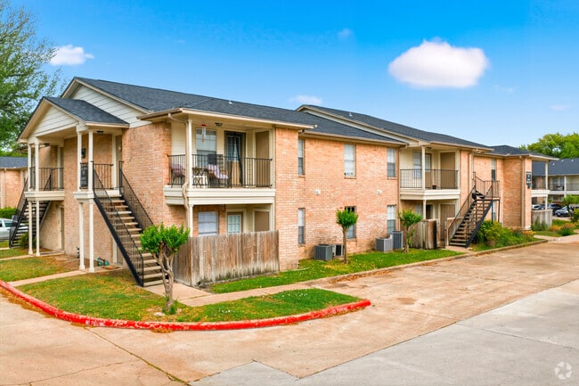 Building Photo - The Meadows