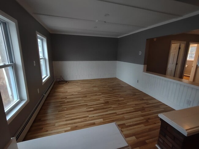 Photo - 16 Factory St