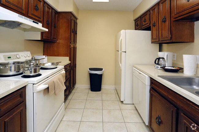 Photo - Willow Creek Apartments