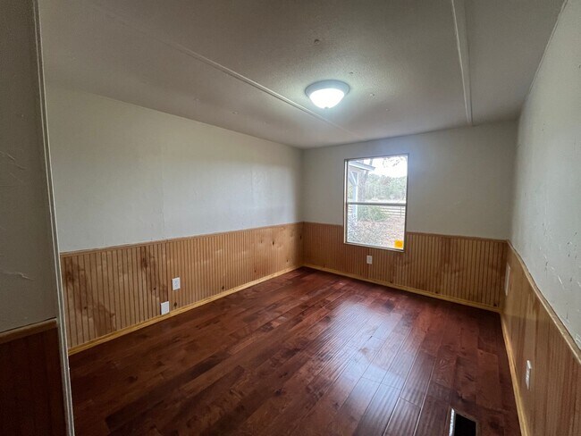 Photo - Charming 3-Bedroom, 2-Bath Manufactured Ho...