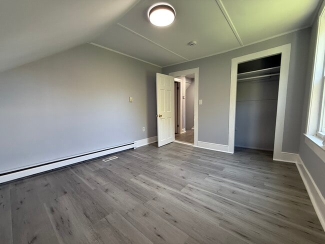 Photo - 33 Old Brattleboro Rd Unit 2