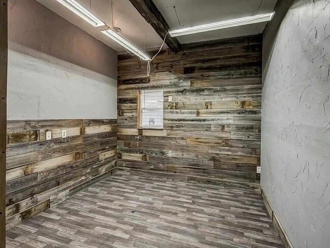 Photo - 1427 E Broadway St