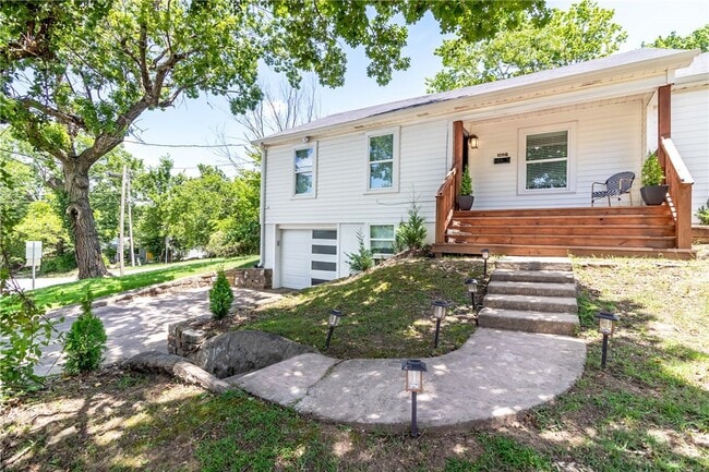 Building Photo - 394 Fletcher Ave