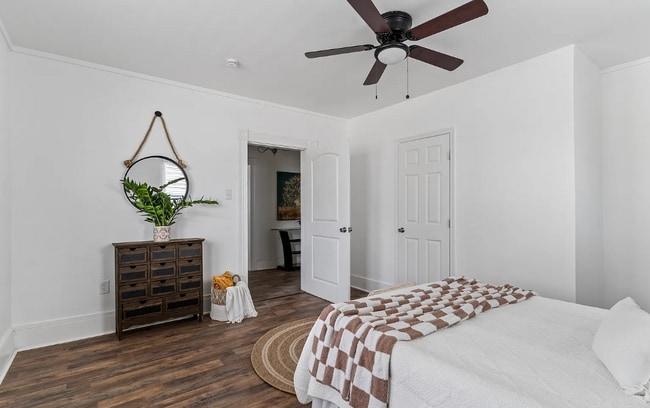 Photo - 1436 Ferndale Ave
