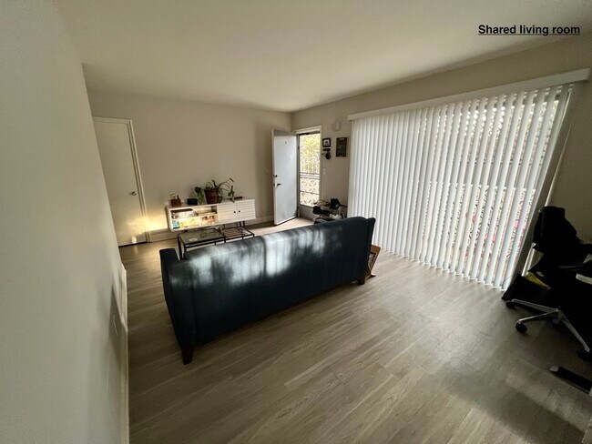 Photo - 1641 Armacost Ave Unit 2