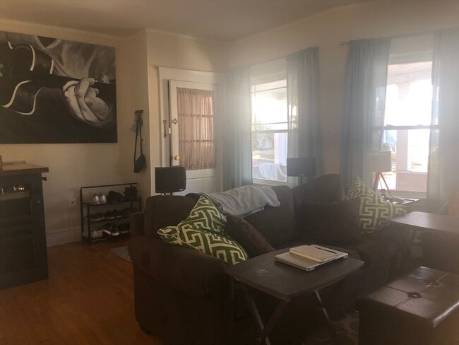 Photo - 190 Maplewood St Unit 1