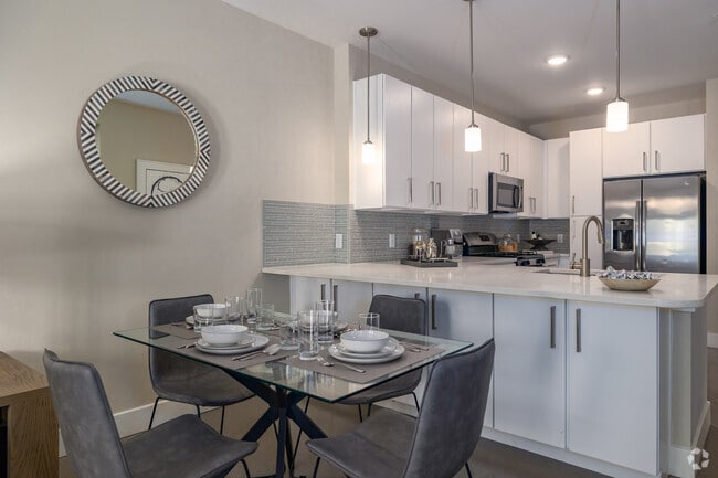 Dining room - 1BR, 1BA - 732SF