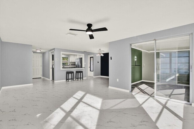 Photo - 7902 Canna Dr