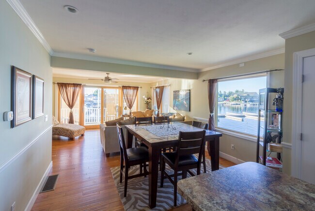 Photo - 16 Sisson St