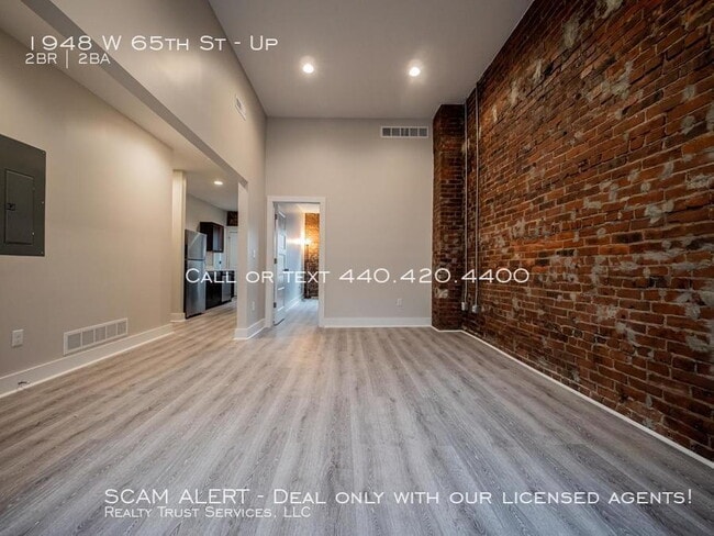 Photo - 1956 W 65th St