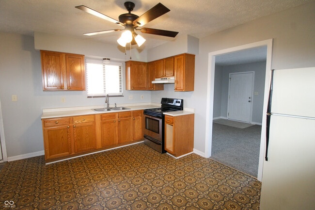 Photo - 304 S Mill St