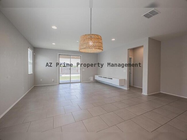 Photo - 2841 W Apollo Rd